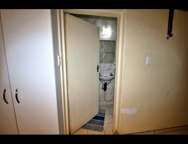 2 BEDROOM TOWNHOUSE FOR SALE IN EDLEEN
